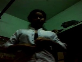 Tamil girl gets naughty in a sange panum nuthe chili dress