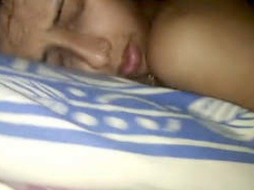 Horny Desi bhabhi gets fucked in village