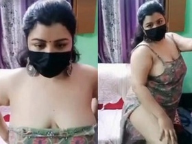 Arousing bhabhi's intimate dance and revealing outfit