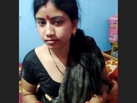 Gorgeous Bhabhi's erotic video