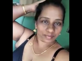 Mature Desi Bhabhi Gets Naughty on Camera