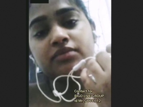 Aakriti Bago's sensual live show for Desi girls
