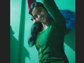Beautiful Bengali girl indulges in dirty talk