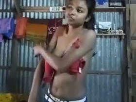 Bhabi's nude selfie in Tamil language