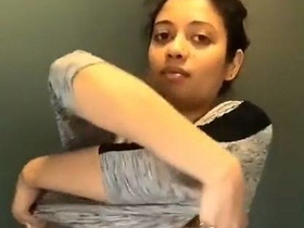 Indian girls Nisha and Desi show off their nude bodies in a sexy video