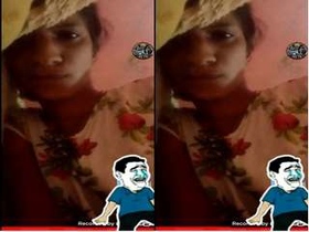 Exclusive video of cute Tamil girl flaunting her body and boobs