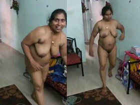 Sensual Tamil homemaker from Chennai undressed