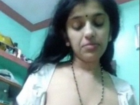 Mature Indian wife's big boobs and curvy body on full display in cheating sex video
