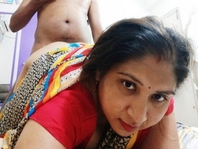 Desi bhabhi gets fucked by a call boy in a steamy video
