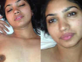 Desi GF flaunts her naked body in front of the camera