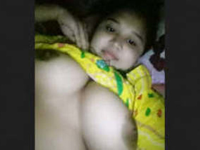 Chubby girl's part in sex videos featuring her curves