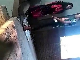 Bangla lovers indulge in steamy sex videos on a construction site