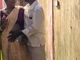 Desi aunty and uncle enjoy outdoor sex in public