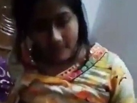 Bangladeshi babe gets naked in steamy video
