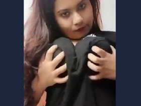 A busty Indian woman gets a sensual massage in this video