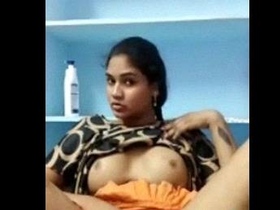 Kerala babe Malayali indulges in solo play with camera in hand